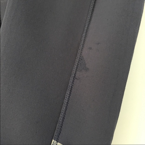 Lululemon girls scuba jacket purple 14 - Picture 3 of 5